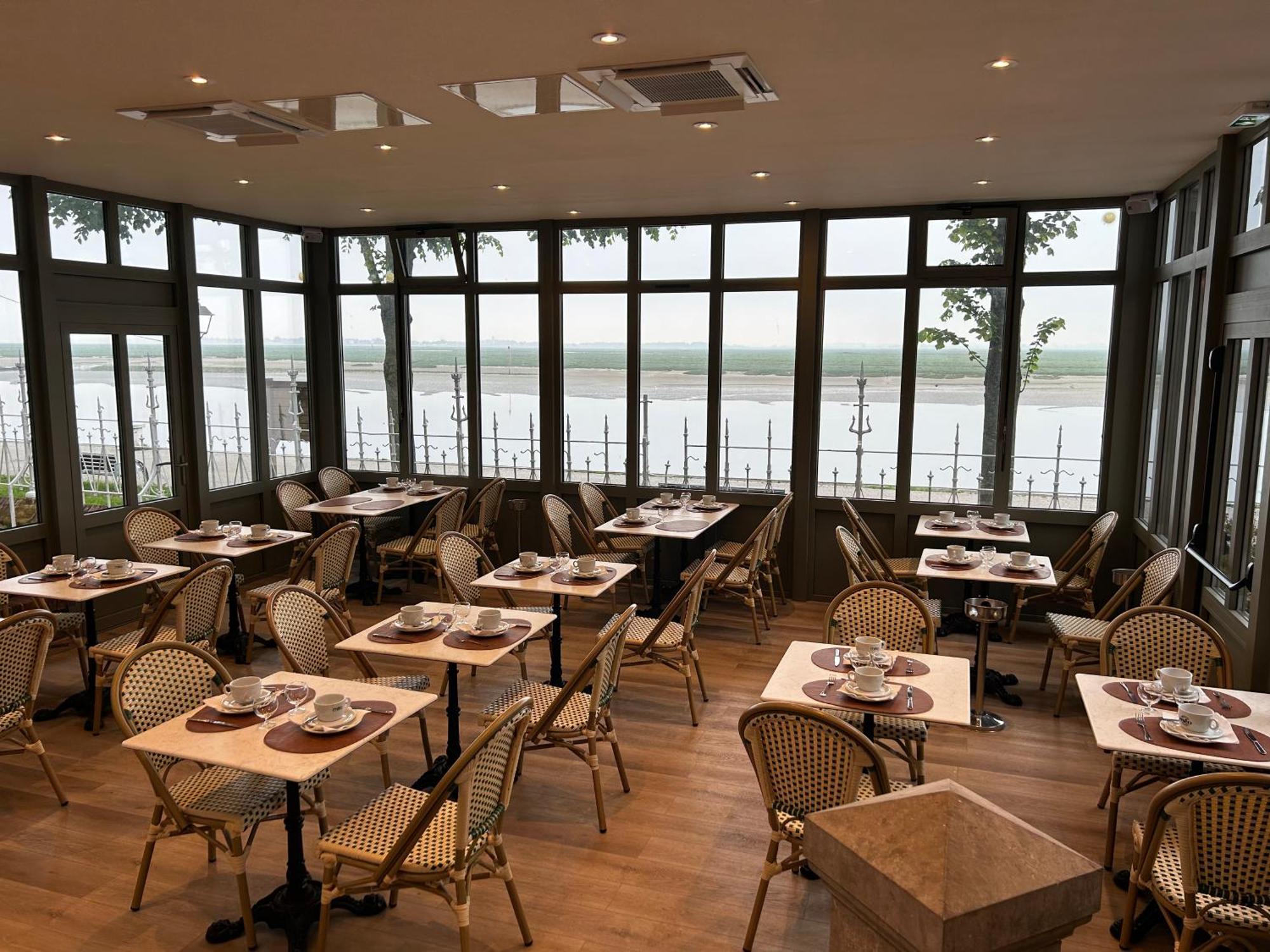 Logis Hotel- Restaurant Le Relais Guillaume De Normandy Saint-Valery-sur-Somme Exterior foto